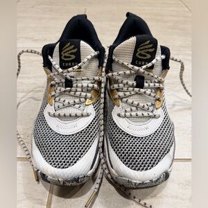 Youth Curry Basketball Shoes